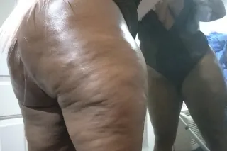 Need sum booty to keep - 47 - Image 3