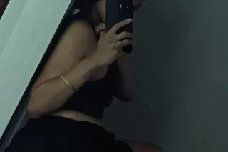 FreakHoe😋Your Favorite 💋LightS... - Image 1