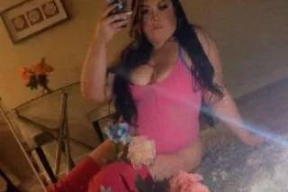 HoTTiE OnE CaLL AwAy CaLL ThE ... - Image 1