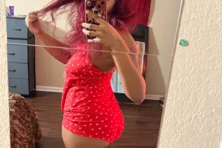 Come visit a young brownskin b... - Image 3