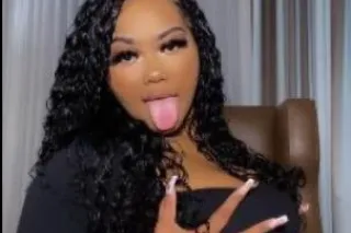 SUPER SOAKER IS HERE👅💦💦CUM SEE... - Image 1