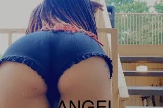 HEY ITS ME UR SEXY CURVY PUERT... - Image 2