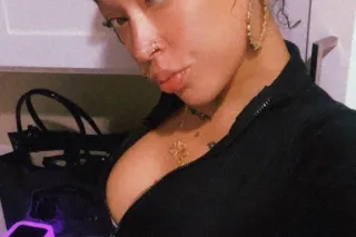 Sabrinaaa the fun Sized Barbie... - Image 4