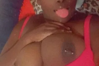 pxxxy pussy chocolate 🍫 - 25 - Image 3