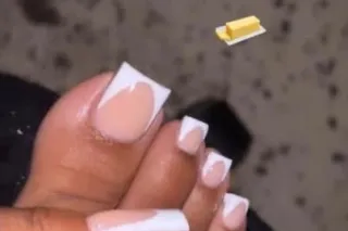 lets chat grab a drink and vib... - Image 1