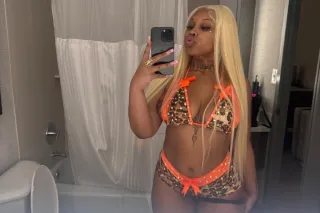 THICK FEETS 🥵 DISBOOTYFAT PU$$Y PHAT N GUSHY 💧🍯 - Image 5