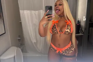 THICK FEETS 🥵 DISBOOTYFAT PU$$Y PHAT N GUSHY 💧🍯 - Image 6