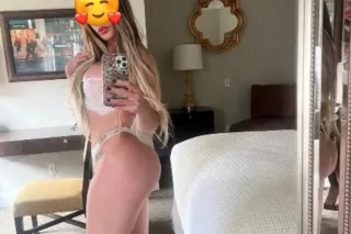 Hi Alice💕 new girl in town 😍 -... - Image 2