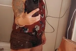 WANT TO COME TASTE MY CANDI - Image 7