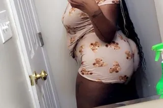 60Qv60Qv ask about 2 girl Visiting from NC 💕 Last day - Image 9