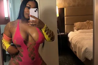 Sexy Bombshell Highly Reviewed &amp; Super Upscale ⭐⭐⭐⭐⭐ - Image 7