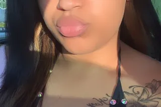 NEW IN TOWN FOR LIMITED TIME 💖... - Image 2