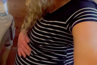 SNOW BUNNY SUNDAY SUPER HONRNY PREGGO IM HOT N READY IN ALTON ILLINOIS 8 MONTHS PREGNANT SUPER SOAKER - Image 7