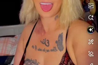 SNOW BUNNY SUNDAY SUPER HONRNY PREGGO IM HOT N READY IN ALTON ILLINOIS 8 MONTHS PREGNANT SUPER SOAKER - Image 9