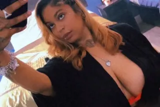 Shes BACCCCCCK throat goat wet and creamy 💦🤌🏽 - Image 5