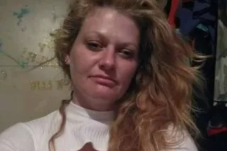 Mrs . DICK PLEASER - 35 - Image 1