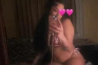 big booty lightskin mami - Image 7