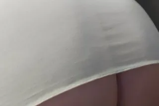 NO LOW BALLERS!!!! MASSAGE SPE... - Image 3