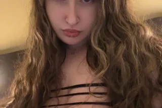 sexy thick companion👸🏻 qv spec... - Image 2