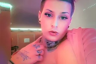 Bang in the New Year with Ferrari!! New Location!! 🚌Shaggin Wagon🚌 - Image 11