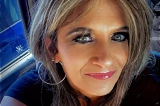 checking it out - 52 - Image 3