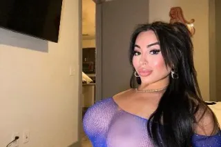 Daniela✈visiting daddy 💋https://nof.bio/Daniela1923 - Image 7