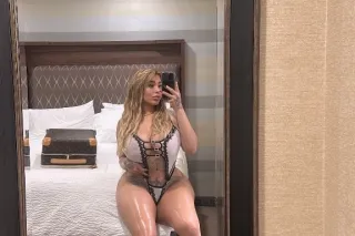 Daniela✈visiting daddy 💋https://nof.bio/Daniela1923 - Image 8