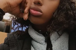 looking for fun pretty in face... - Image 2