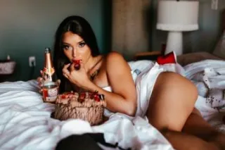 sweet and petite - 20 - Image 1