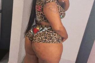 its redbaby ❤ let me come have... - Image 1