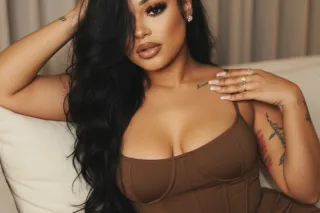 SEXY LATINA IN TOWN 💦 - Image 5