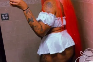 green eyez👀 and thick thighzz ... - Image 4