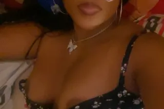 🫦Your favorite guilty pleasure... - Image 3