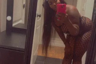 SPECIALS AVALIBLE EBONY & HAWIIAN HEAD GODDESS 📲 🤪SLOPPY WETT DEEEPTHROAT QUEENⒹⓄⓃⓉ ⓂⒾⓈⓈ ⓄⓊⓉShort & sweet♂👅 - Image 3