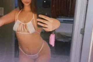 enticing skylar - 22 - Image 2