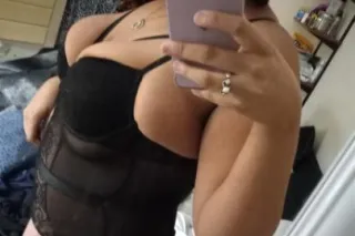 OUTCALLS ONLY - 23 - Image 2