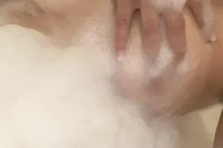 NEW CAM GIRL 🤗❤💦interested in ... - Image 3