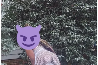 Hot Pussy b4 the Ice Comes - Image 10