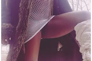 Hot Pussy b4 the Ice Comes - Image 8