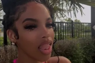 Horny Queen Ready For Hookup V... - Image 3