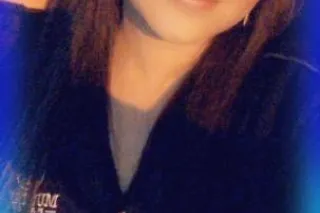 Wanna binge-watch Christmas movies - Image 8