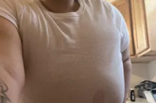 Let me be your favorite 💋 One ... - Image 1