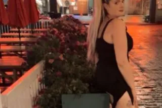 🔥Hot Blonde Whos a proffesiona... - Image 4