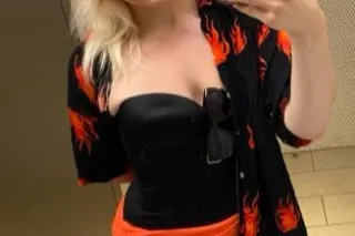 FemDommeKatt- Pegging Goddess,... - Image 3