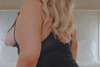 BBW 🥵🍑💦 Loves Role-playing. Tell me your fantasy! - Image 6