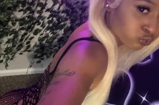 Blondes Have more FUN👱🏽♀👅🥵 Out... - Image 4