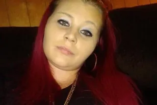 Beautiful REd - 28 - Image 1