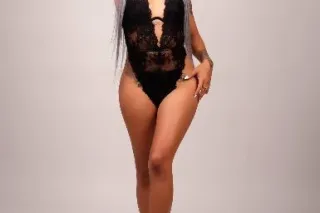 sexy latin girl 100% real i lo... - Image 4