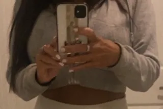 mature and sexy brunette ♥😍💜 - Image 6