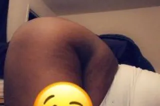 Creams and tight 💦💦💦 thick thi... - Image 3